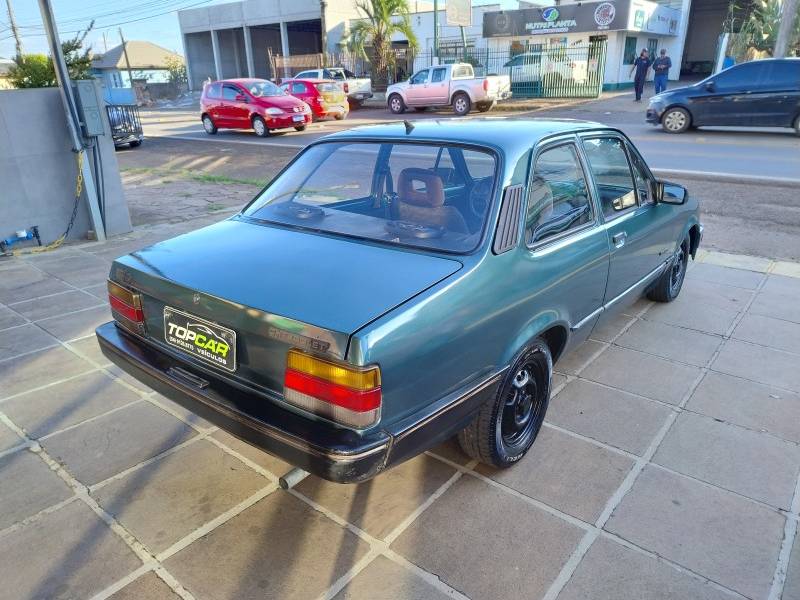 CHEVROLET - CHEVETTE - 1993/1993 - Verde - R$ 9.900,00