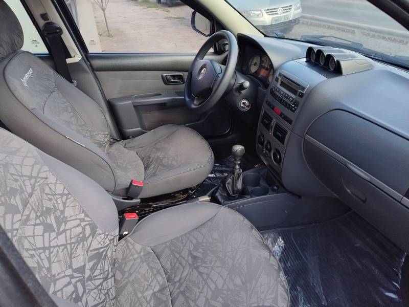 FIAT - PALIO - 2008/2009 - Cinza - R$ 36.900,00