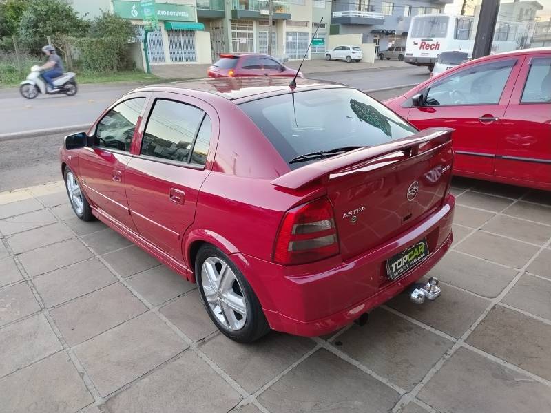 CHEVROLET - ASTRA - 2005/2005 - Vermelha - R$ 25.000,00