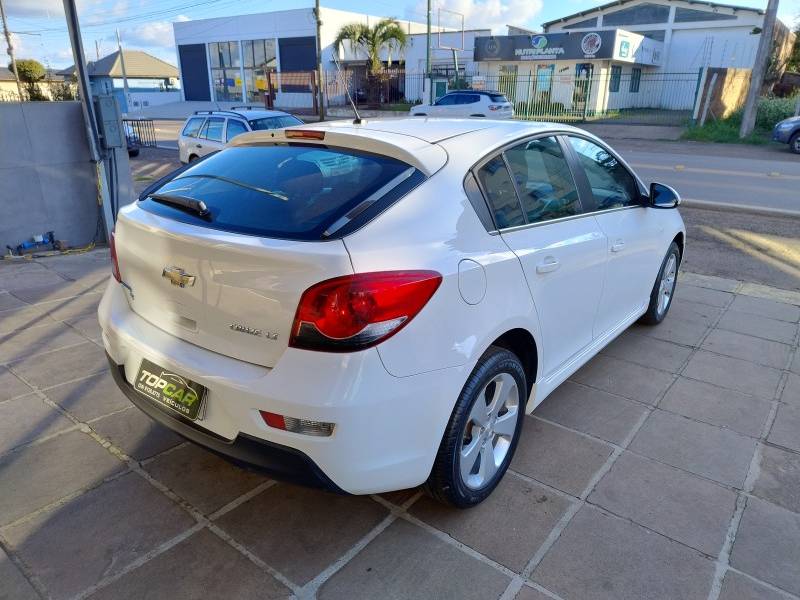 CHEVROLET - CRUZE - 2013/2013 - Branca - R$ 59.990,00
