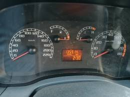 FIAT - PALIO - 2005/2005 - Vermelha - R$ 24.900,00