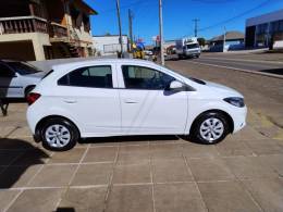 CHEVROLET - ONIX - 2018/2018 - Branca - R$ 53.900,00