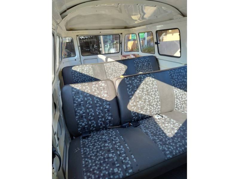 VOLKSWAGEN - KOMBI - 1996/1997 - Branca - R$ 29.900,00